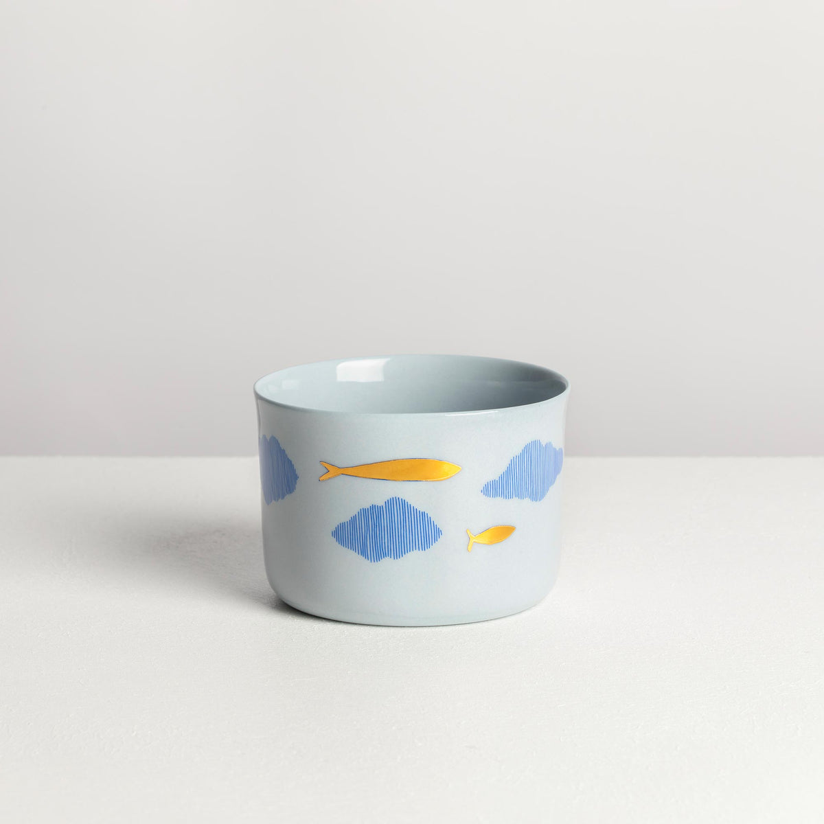 classic M - where chaos rests – sky / navy blue / gold