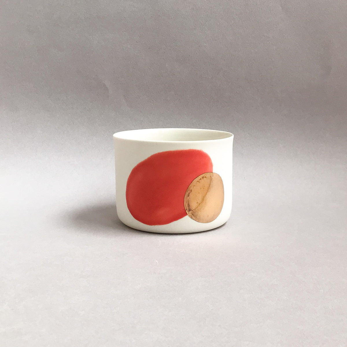 classic M - white/scarlet/gold