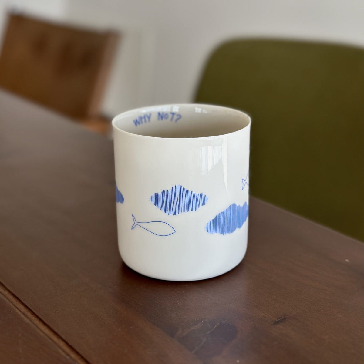 classic L - where chaos rests – white / navy blue