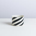 classic M - white/black - diagonal