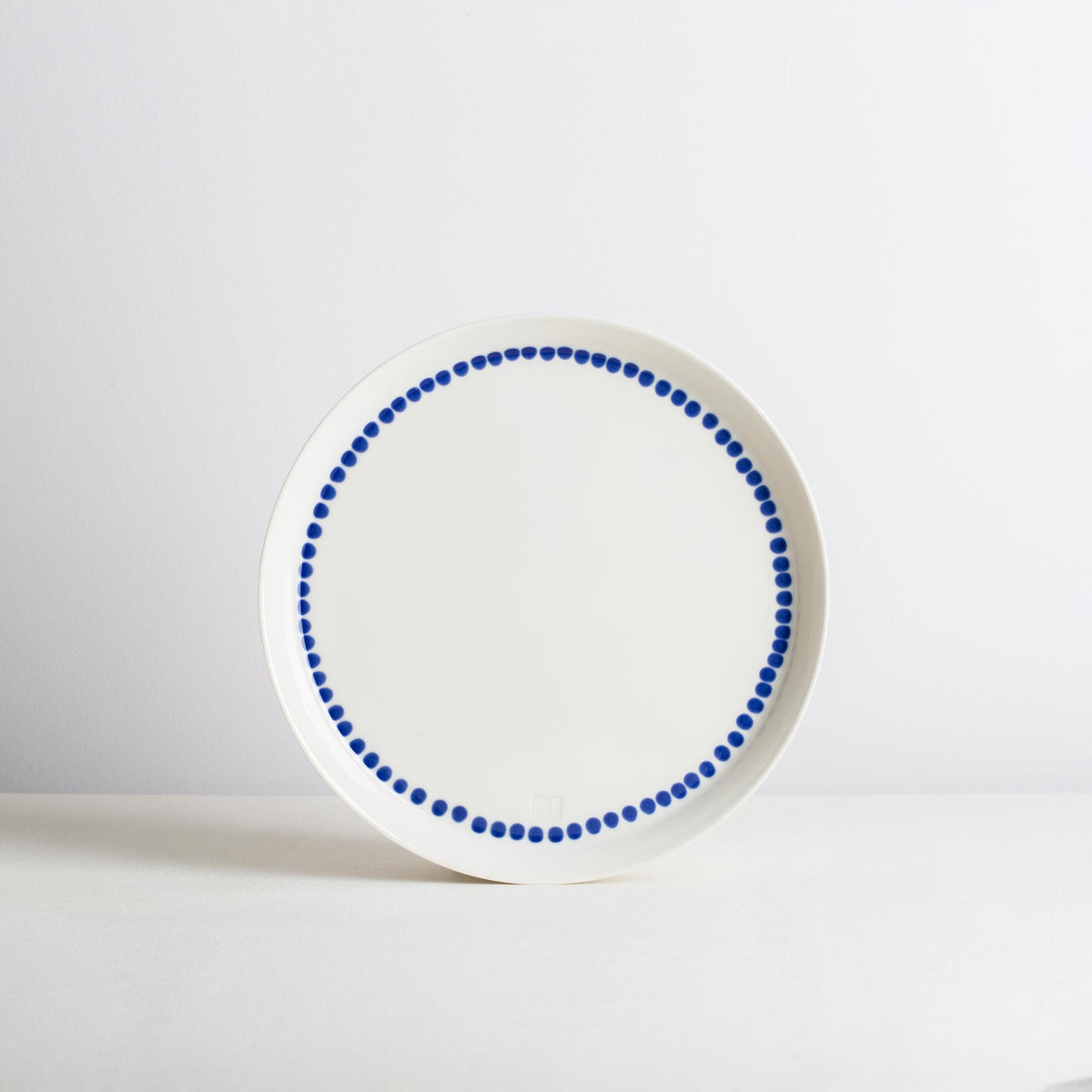 21 cm plate - white/navy blue - necklace