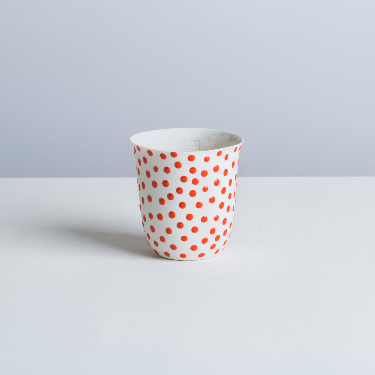gong - white/scarlet - dot