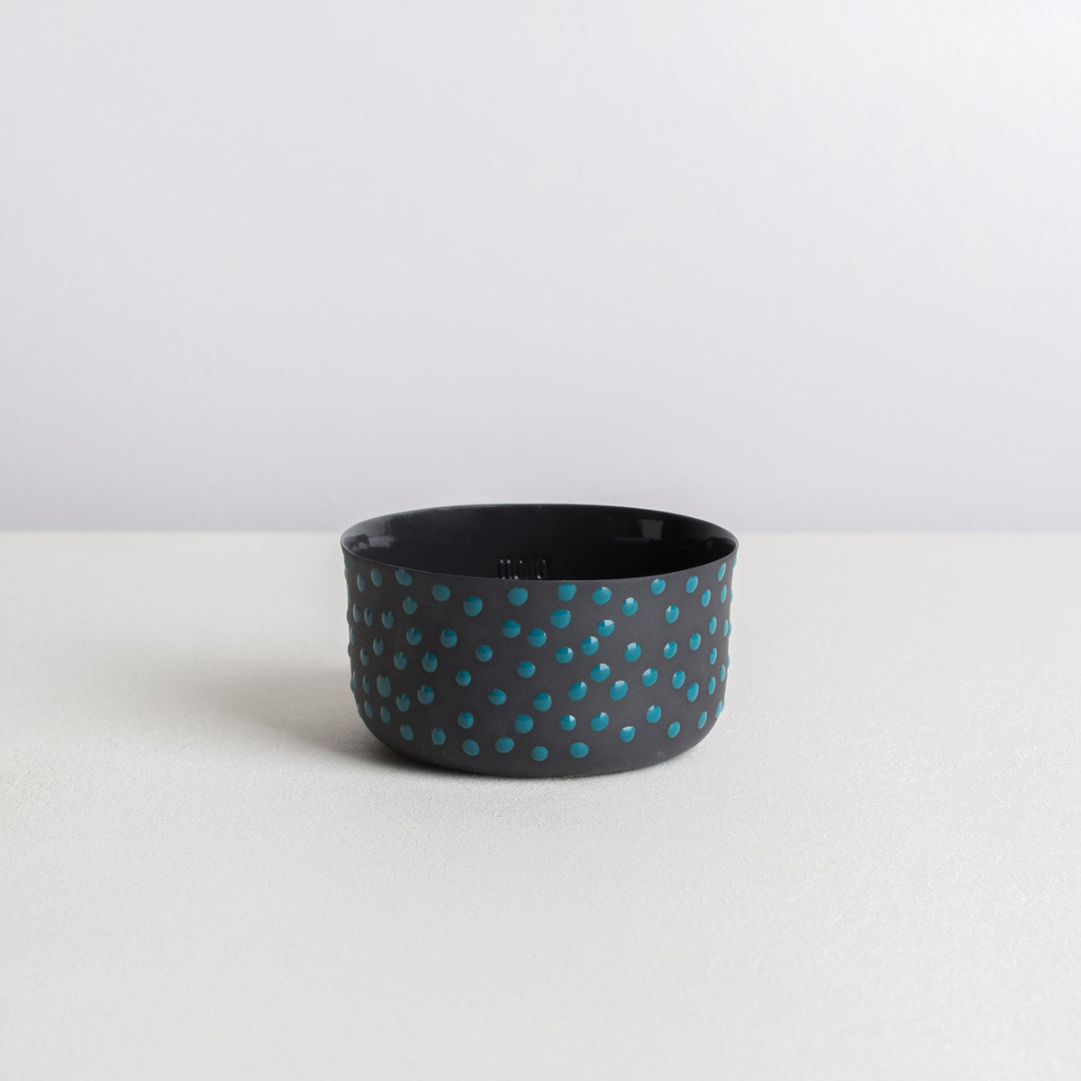classic S - bitter night/teal - dot