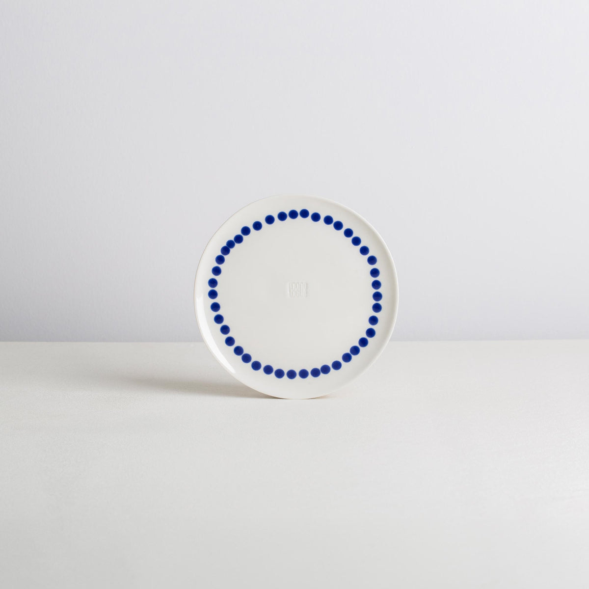 12 cm *mini* plate - white/navyblue - necklace